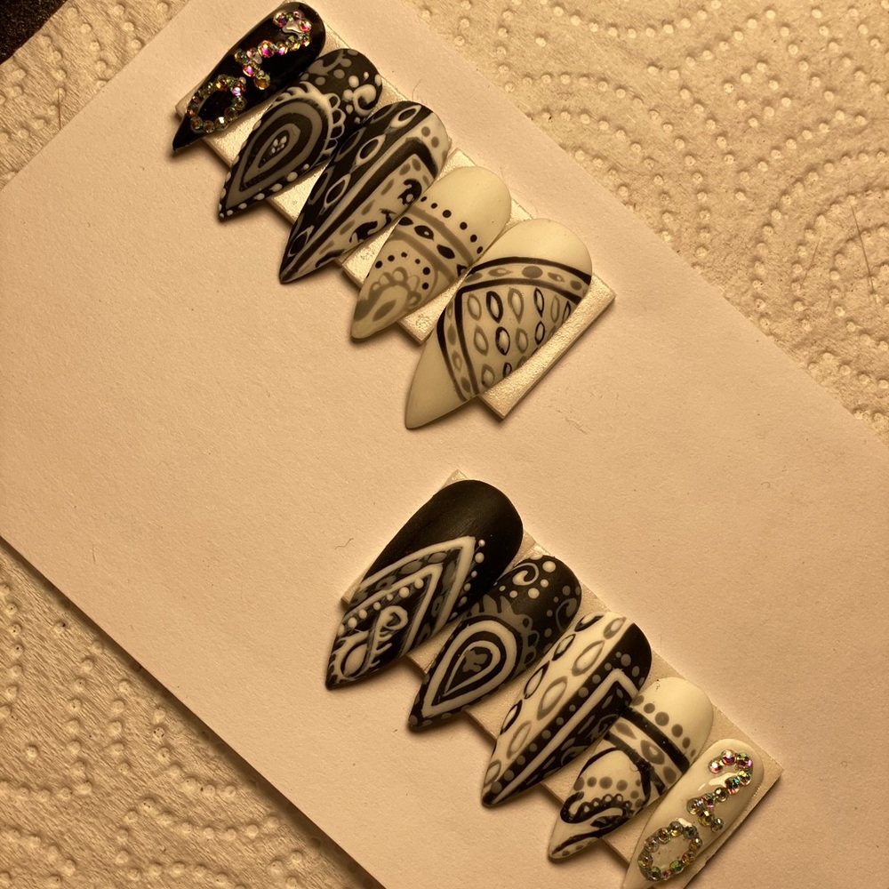 Bandanna Print Press on Nails